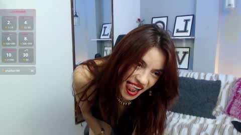 Kendall  online show from February 4, 9:40 pm