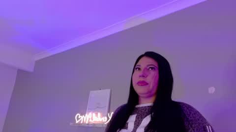   online show from June 24, 9:08 am