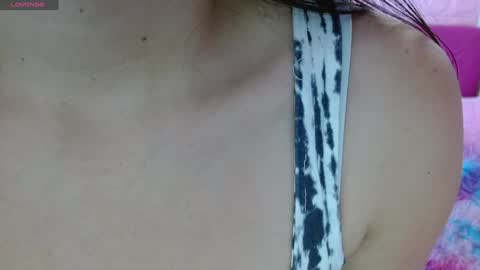 Snapshot of kendy_all4u7 chatting on January 23, 12:25 am kendy_all4u7 online show from January 23, 12:25 am