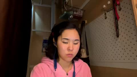 Jenny  online show from May 6, 5:22 am
