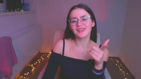 Snapshot of ketrin_pirsss chatting on January 5, 11:22 pm Ketrin online show from January 5, 11:22 pm