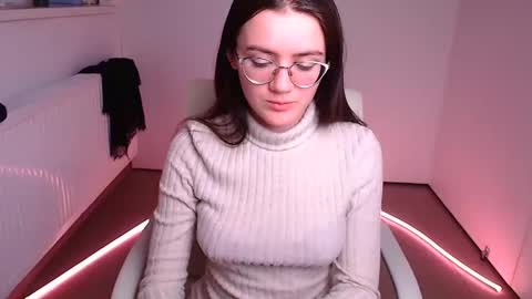 Snapshot of ketrin_pirsss chatting on February 11, 2:25 am Ketrin online show from February 11, 2:25 am