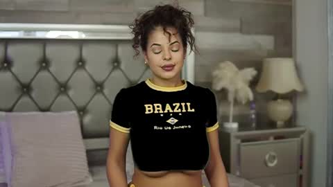 Snapshot of keylaconner chatting on January 29, 5:09 am keylaconner online show from January 29, 5:09 am