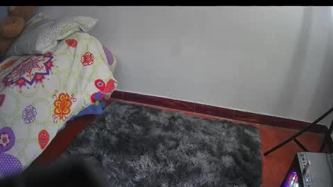 Keyla online show from December 4, 6:30 pm