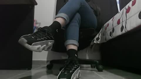     online show from June 11, 10:28 pm