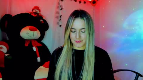 Snapshot of keyth_clement chatting on December 19, 10:00 pm Keyth online show from December 19, 10:00 pm