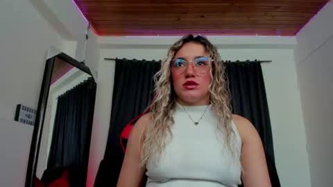 Keyth  online show from June 12, 8:17 pm