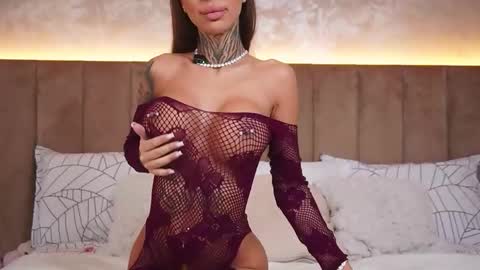 Katelyn online show from February 4, 8:06 am