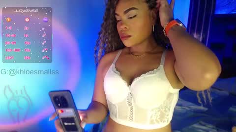 Snapshot of khloesmalls chatting on September 16, 6:32 am online show from September 16, 6:32 am