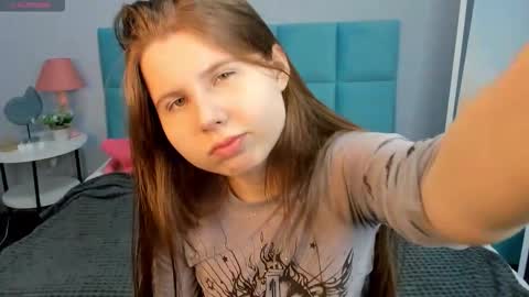 Ellie online show from October 5, 3:00 am