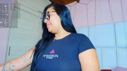 Snapshot of kiana_cream chatting on March 1, 12:34 pm N M online show from March 1, 12:34 pm