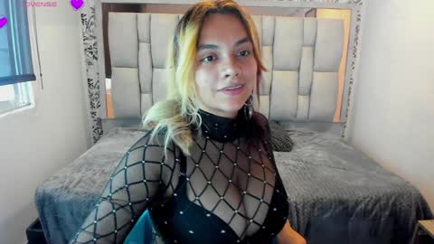 kiara Cruz online show from June 8, 7:47 pm
