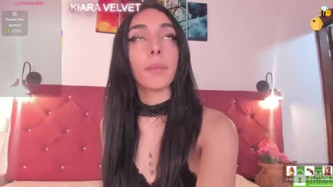 kiara_velvet__ online show from May 2, 5:11 am