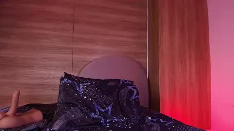 kiaralopez_ online show from August 1, 3:19 am