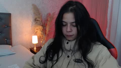 kIKI online show from March 3, 4:40 am