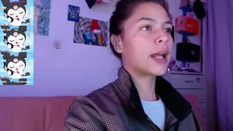 Snapshot of kiki_cams chatting on February 11, 5:26 am kIKI online show from February 11, 5:26 am