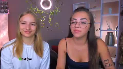kiki_swan online show from August 8, 9:06 am
