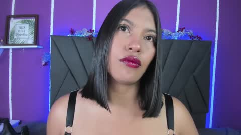 Snapshot of kim_johnsson chatting on February 17, 7:44 pm kim online show from February 17, 7:44 pm