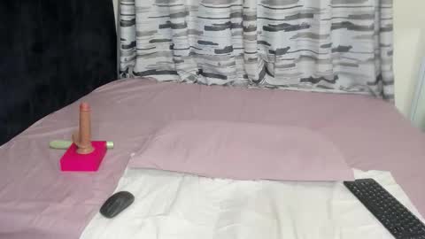 kimberly_blaze online show from March 14, 5:52 am