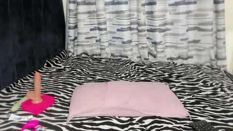 kimberly_blaze online show from March 16, 5:44 am