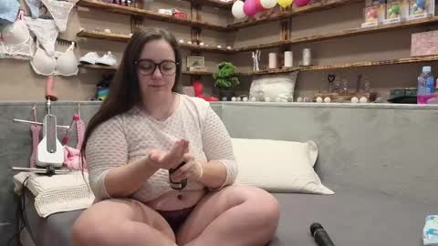 kimberlycaprice online show from February 23, 4:07 pm