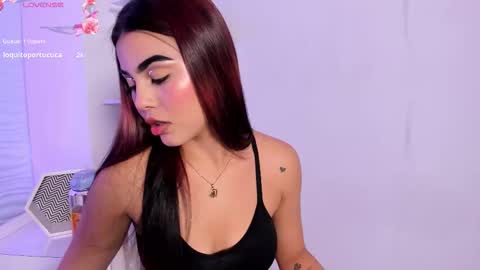 Kimberly Loren online show from October 25, 3:19 pm