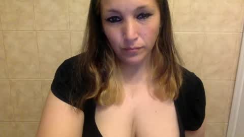 KimberlyLynn online show from July 8, 11:01 am