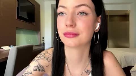 Kimberly online show from November 4, 8:41 am