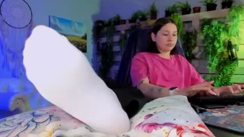 Kim online show from June 17, 3:24 pm