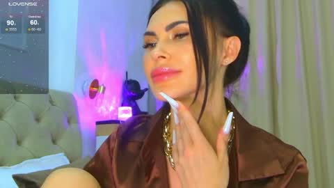 KIm online show from May 29, 4:27 pm