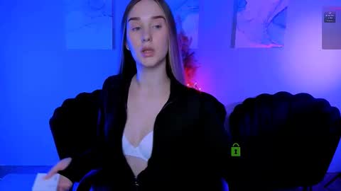 kimi_glow online show from December 3, 2:30 pm