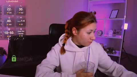 just Kimi  online show from December 14, 9:48 am