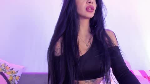 Natalie online show from December 3, 9:39 pm