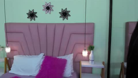 kimluna1 online show from March 13, 11:44 am