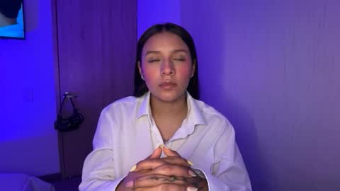 kimmi online show from June 11, 12:43 am