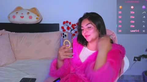kimmie_dollxo online show from April 28, 2:27 am