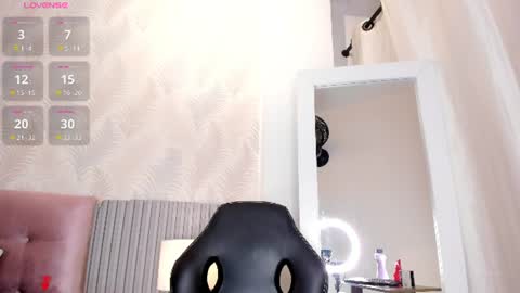 Karla online show from June 20, 7:39 pm