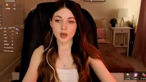  Your Kimmie  follow me  online show from June 23, 9:18 am