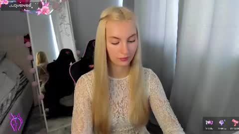 kimmy1_powell online show from July 17, 5:01 am