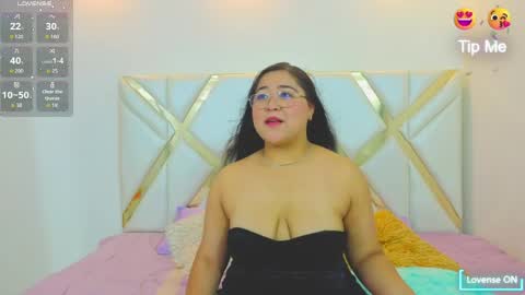 Kimmy  online show from May 26, 12:37 pm