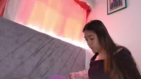 Snapshot of kimmy_veggaa chatting on September 22, 2:37 pm kimm online show from September 22, 2:37 pm