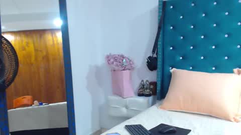 Kim online show from March 10, 5:50 pm