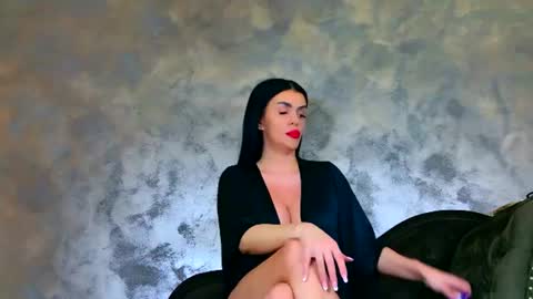 Kim Wilmes online show from July 31, 2:18 pm