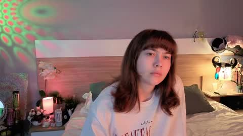 kina_ka online show from May 3, 7:28 pm