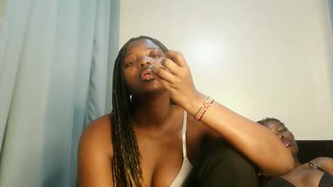 Lola online show from December 4, 9:22 am