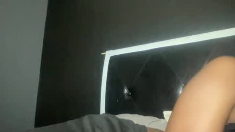 Bunniii online show from February 11, 4:55 am