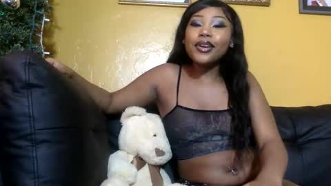 Bunniii online show from March 12, 1:36 pm