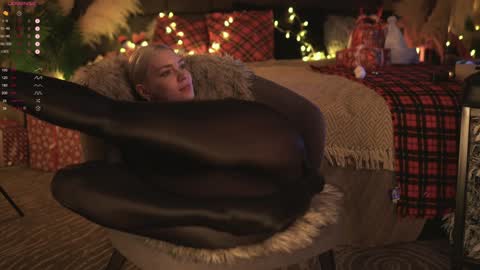 kinkylina_ online show from December 23, 7:52 pm