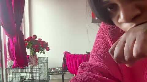 kinkypinkyprincess1000 online show from June 14, 8:42 pm