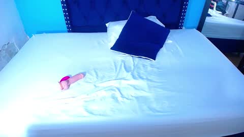 Snapshot of kinkyy_redhead chatting on March 12, 12:47 pm kinkyy_redhead online show from March 12, 12:47 pm